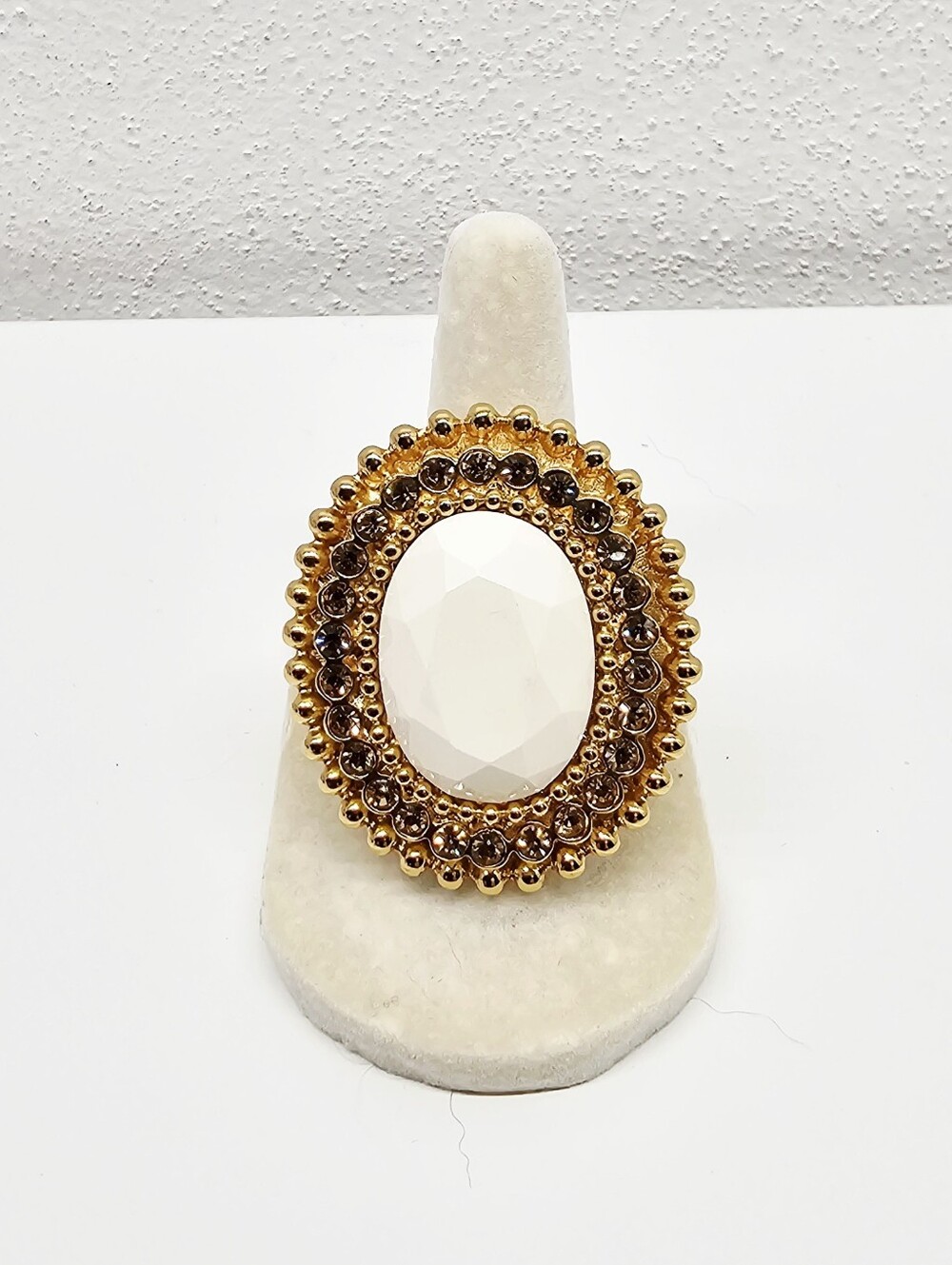 Kate Spade Steal The Spotlight cocktail ring Size 6